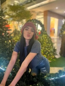 Cora_222 Christmas 2025 🎄 Pic