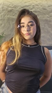 Shanntal_ Hot short pants babe صورة واحدة|Shanntal_ Hot short pants babe صورتان|Shanntal_ Hot short pants babe  5 صور|Shanntal_ Hot short pants babe  5 صورة