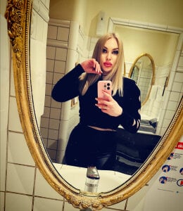 GoddessAnny_Roses Public Billede 9