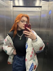 Chriss_Fox photo in the elevator 사진 5