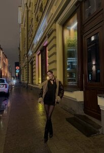 OnieClose Love me Pic