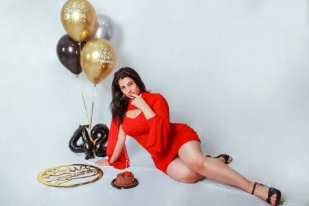 MEYLAGIAhappy birthday to me 🎉🧁🎁😍 Bild 8