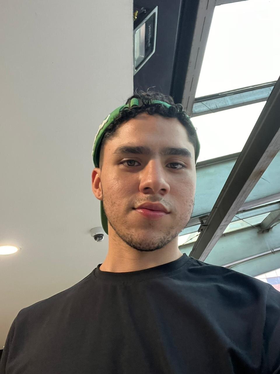 LiamNovak 热门图片 8929