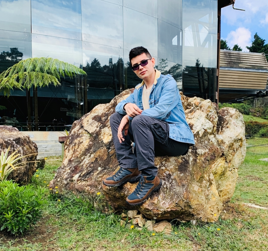 BlackFoXXX69 Populært foto 3903