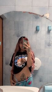 Do you like what you see? Come with me. de arianauwu  3 Imagens