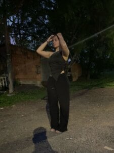 LanaMills_ come escape with me for a moment Εικόνα