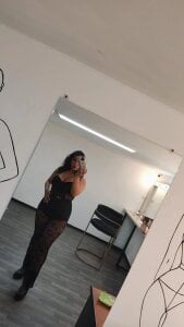 Carolina_Arias Desire brings you to your knees, my power keeps you there Pic 2