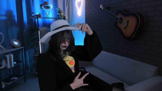 ReikoAckerman helllo Pic 2