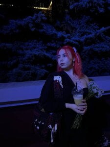 LaneUmanzor Public Pic 4