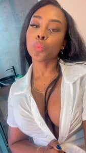 Kima1_ Enjoy my sensual body and perfect curves Pic