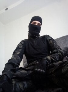 HornySoldier20 Horny chilling Photo