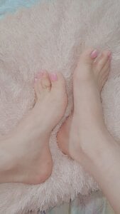 Aurora_and_the_beast Feet Pic 6