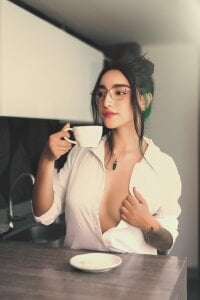 Emily_Rousess Public Kuva 2