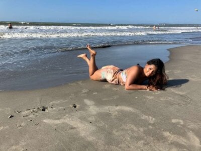 Caty691375: mirame ( 2 фото)