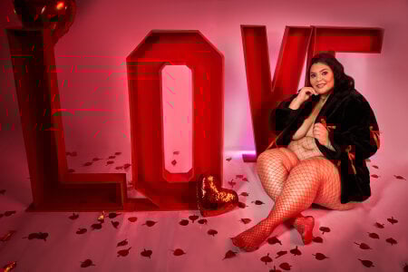 SelennaCooper Lovely Girl Pic 4