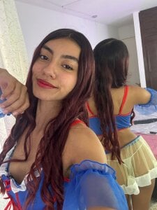 NatalyMary snow white cosplay Pic 2