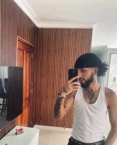 sweetpleasur3 Public Pic 3