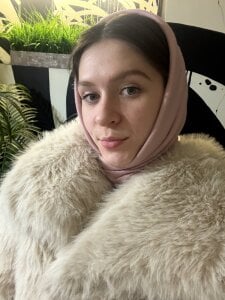 MinaMancilla I'm in a headscarf Pic 5