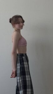 MalloryGray Public Pic 5