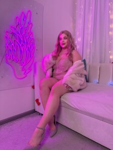 Elegant_Eliss I can be different: blonde or black, calm or wild😈 Fotka 8