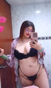 isaferrer06 Curvy 💜 Billede