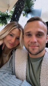 Iggi-Liona-Delicious Public XXX-Foto