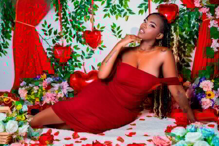 ReinaMiah Do you want to be my Valentine's Day? Pic