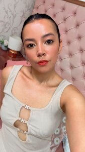 hillary_chen 😉 Pic