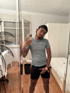 h0rnyboy101 Public Pic 2