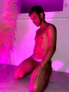 Danniel_villa_ Touch me Pic 8