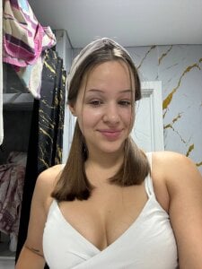 DarlineHendry New jersey Pic 3