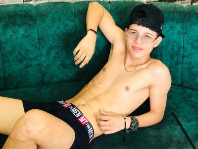 TylerxHuge UNDERWEAR Pic