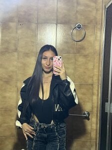 MaddyCarter: Public ( 8 фото)