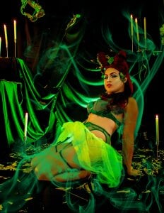 kimCosseyy Halloween 2025 👻 Pic 3