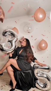 Luna_Dumont blow out the candle with me 🎂 Foto 3