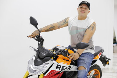 Hornycouple_Hot Men PERVERT Pic 8