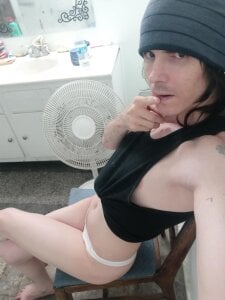 Femboy-The-Gaymer me femboy Pic