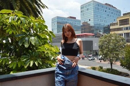 Sweet_navy_ Public Pic 3