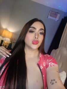 Unforgettable_Maria Public Pic 4