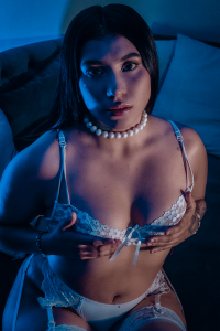 emy_williams Natural, sexy and lovely Emmy Pic 5