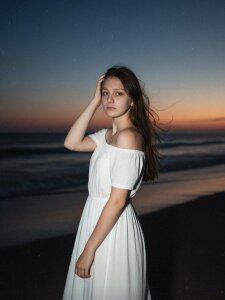 ChrisAmott Midnight in Montmartre Pic