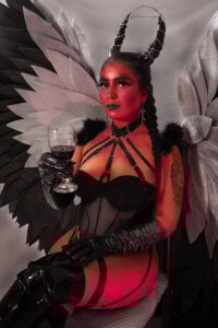MeliizaQueen Hot black angel Pic 2