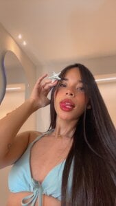 Milleradhara24 No necesito mostrar mucho… mi energía ya lo dice todo.” Fotka 4