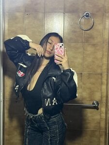 MaddyCarter: Public ( 9 фото)