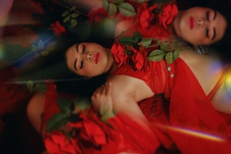 isadoraallen_1 Simple girl 🎁 Valentine´s day 🌹 Gambar 2