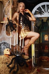 IsabellaFrancois happy hallowen Pic 6