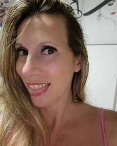 Ina_HotX Public Pic 2
