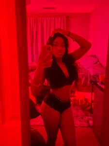 lifeoftt_19xx Mirror selfies 🪞🪩 Εικόνα 5