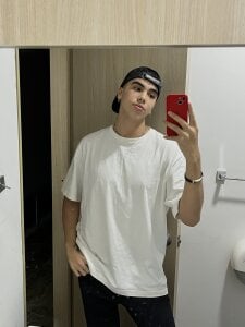 Kheyler_1 Wow, you are the sun that lights up my big day! 🤍 Bilde 2