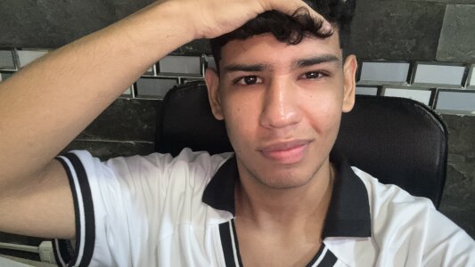 Santiago_Foxx Good boy 🫶 Foto 3